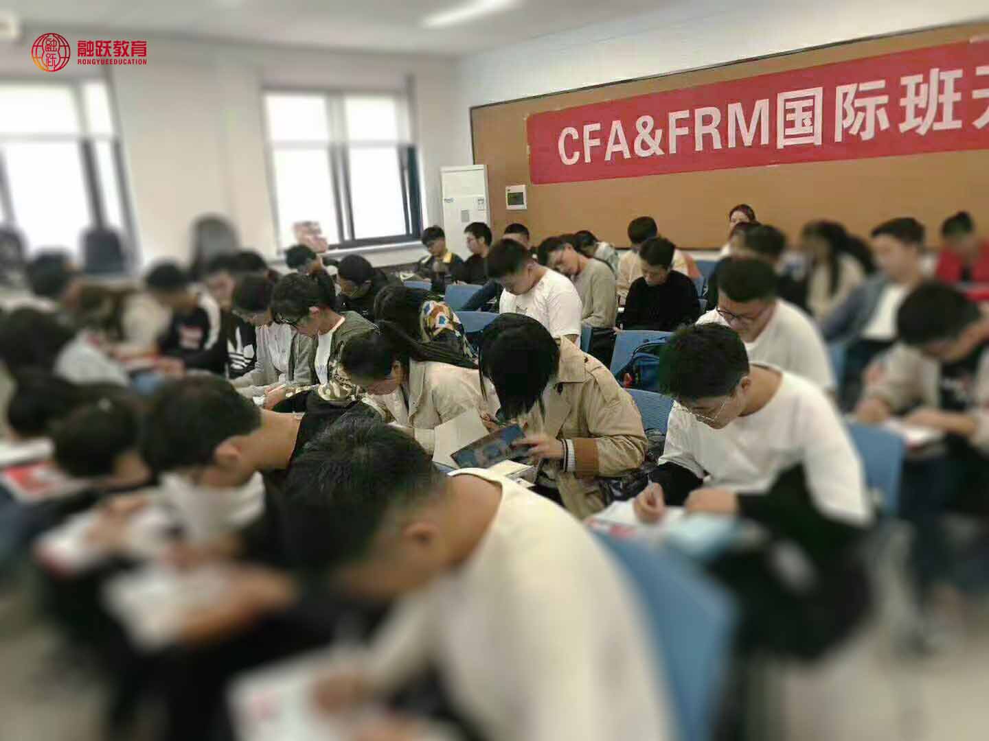 虽说CFA不考英文，但是全英文的教材试卷让中国考生头疼！（附攻略）